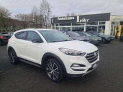 Polar white / sol Gebraucht 2018 Hyundai Tucson Passion Plus SUV | 14.992 € (Fairer Preis)