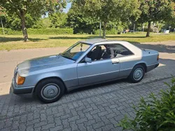 Silber Gebraucht 1990 Mercedes E300 Coupé | 10.900 €