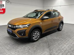 Orange (taklamakanorange met.) Gebraucht 2023 Dacia Sandero Expression Kleinwagen | 16.480 € (Fairer Preis)