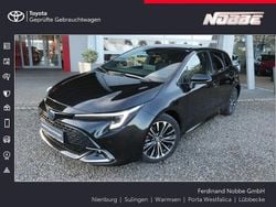 Mysticschwarz mica (metallic) Gebraucht 2023 Toyota Corolla Team Limousine | 26.900 € (Etwas zu teuer)