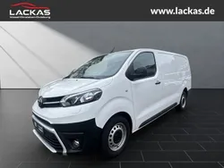 Weiss Gebraucht 2022 Toyota Proace Van | 22.950 € (Guter Preis)