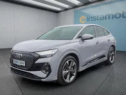 Grau Gebraucht 2022 Audi Q4 e-tron S-Line SUV | 33.699 € (Guter Preis)