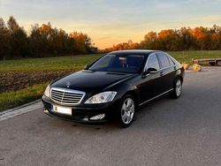 Schwarz Gebraucht 2007 Mercedes S450 Limousine | 14.400 €