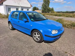 Blau Gebraucht 2001 VW Golf IV Comfortline Limousine | 990 € (Guter Preis)