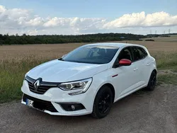 Weiß Gebraucht 2016 Renault Mégane III Experience Limousine | 8.999 € (Fairer Preis)