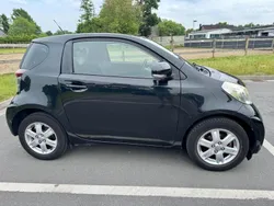 Toyota iQ