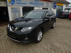 Schwarz Gebraucht 2017 Nissan X-Trail N-Vision SUV | 12.995 € (Guter Preis)
