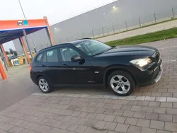 Schwarz Gebraucht 2010 BMW X1 SUV | 9.950 € (Fairer Preis)
