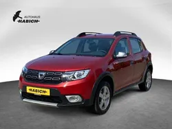 Rot Gebraucht 2017 Dacia Sandero Kleinwagen | 10.955 € (Etwas zu teuer)