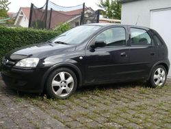 Schwarz Gebraucht 2004 Opel Corsa Limousine | 900 € (Superpreis)