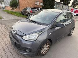 Gold Gebraucht 2016 Hyundai i10 Kleinwagen | 5.700 € (Guter Preis)