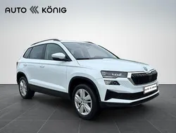 Weiß Gebraucht 2024 Skoda Karoq Selection SUV | 32.490 € (Fairer Preis)