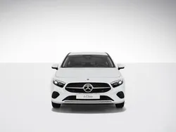 Unilack polarweiß Gebraucht 2024 Mercedes A250 Limousine | 32.400 € (Fairer Preis)