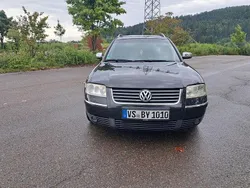 Schwarz Gebraucht 2002 VW Passat Executive Kombi | 4.990 € (Teuer)