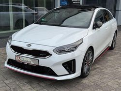 Weiß Gebraucht 2021 Kia ProCeed GT Kleinwagen | 19.990 € (Guter Preis)