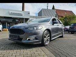 Grau Gebraucht 2017 Ford Mondeo ST-Line Limousine | 18.500 €