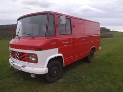 Rot Gebraucht 1973 Mercedes T2 Van | 6.499 €