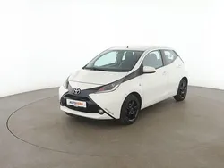 Weiß Gebraucht 2015 Toyota Aygo X-play Kleinwagen | 7.590 € (Fairer Preis)
