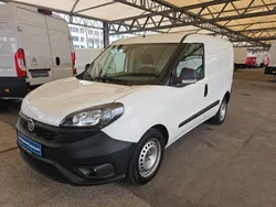 Weiß Gebraucht 2022 Fiat Doblò Van / Kleinbus | 13.899 € (Guter Preis)