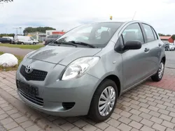 Grau Gebraucht 2008 Toyota Yaris Cool Limousine | 4.990 € (Teuer)