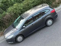 Grau Gebraucht 2016 Ford Focus Kombi | 6.000 € (Fairer Preis)