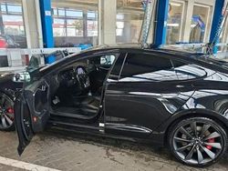 Schwarz Gebraucht 2016 Tesla Model S Kleinwagen | 42.600 € (Teuer)