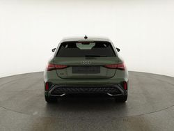 Distrikt grün metallic Neu 2025 Audi A3 S-Line | 37.475 € (Fairer Preis)