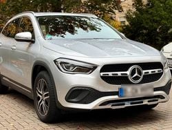 Silber Gebraucht 2020 Mercedes GLA180 SUV | 28.900 €