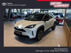 Weiß Neu 2025 Toyota Yaris Hybrid Advance Limousine | 37.490 €