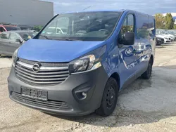 Blau Gebraucht 2016 Opel Vivaro Van | 14.900 €