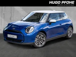 Blazing blue Gebraucht 2024 Mini Cooper Classic Kleinwagen | 33.489 € (Fairer Preis)