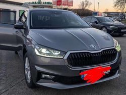 Grau Gebraucht 2025 Skoda Fabia Limousine | 26.000 € (Etwas zu teuer)