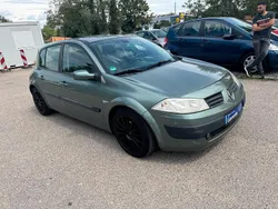 Grün Gebraucht 2003 Renault Mégane II Limousine | 1.499 €