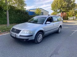 Silber Gebraucht 2002 VW Passat Kombi | 600 € (Superpreis)