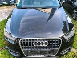 Schwarz Gebraucht 2013 Audi Q3 SUV | 10.480 € (Guter Preis)