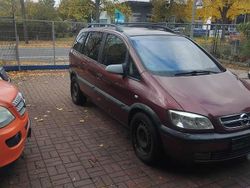 Rot Gebraucht 2004 Opel Zafira Kombi | 999 € (Fairer Preis)