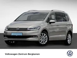 Ivory silver metallic Gebraucht 2024 VW Touran Highline Van / Kleinbus | 32.555 € (Guter Preis)