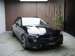 Schwarz Gebraucht 2022 Mercedes C200 Night Limousine | 28.388 € (Fairer Preis)
