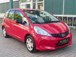 Rot Gebraucht 2012 Honda Jazz S Kleinwagen | 6.800 € (Etwas zu teuer)