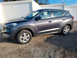 Grau Gebraucht 2016 Hyundai Tucson SUV | 11.340 € (Guter Preis)