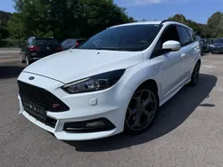 Weiß Gebraucht 2016 Ford Focus ST Kombi | 13.800 € (Guter Preis)