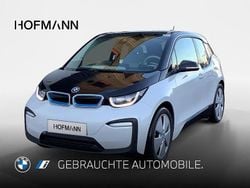Capparisweiß mit akzent bmw i blau Gebraucht 2021 BMW i3 Limousine | 18.890 € (Fairer Preis)