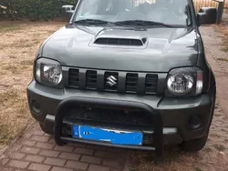 Grün Gebraucht 2016 Suzuki Jimny Club SUV | 14.500 € (Etwas zu teuer)