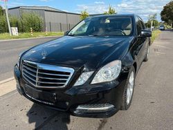 Schwarz Gebraucht 2010 Mercedes E250 Limousine | 9.490 € (Guter Preis)