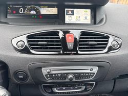 Schwarz Gebraucht 2011 Renault Scénic III Van / Kleinbus | 2.550 € (Guter Preis)