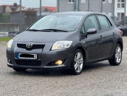 Grau Gebraucht 2008 Toyota Auris Executive Limousine | 2.750 € (Fairer Preis)