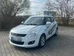 Weiß Gebraucht 2013 Suzuki Swift Kleinwagen | 5.550 € (Fairer Preis)