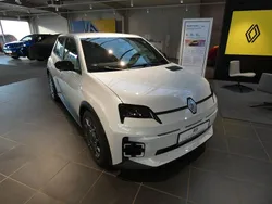 Weiß Neu 2025 Renault R5 Evolution Kleinwagen | 28.790 € (Fairer Preis)