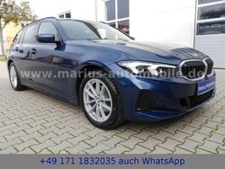 Blau Gebraucht 2022 BMW 320 Sport Line Kombi | 30.750 € (Fairer Preis)