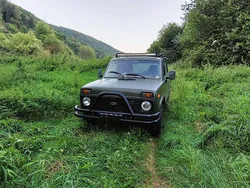 Grün Gebraucht 2008 Lada niva SUV | 5.000 € (Teuer)